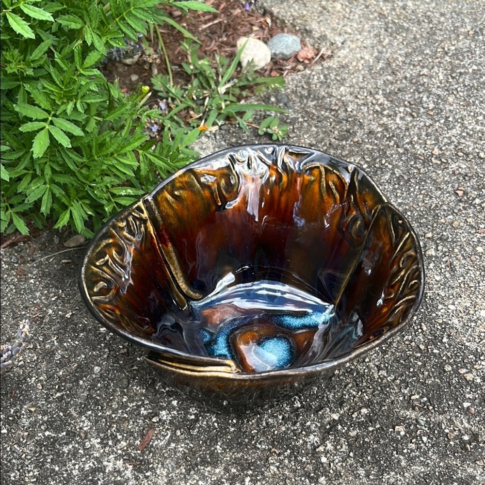 Hillborn Pottery Handmade Brown and Blue‎ Ceramic Fold Over Bowl Signed Canada